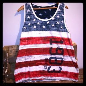 Hooters American flag tank